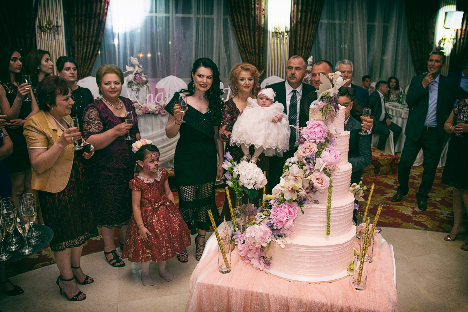 Tort de botez Miss Baker